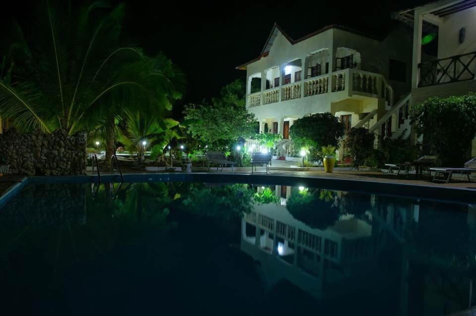 Goasis Nungwi Zanzibar Hotel ภายนอก รูปภาพ